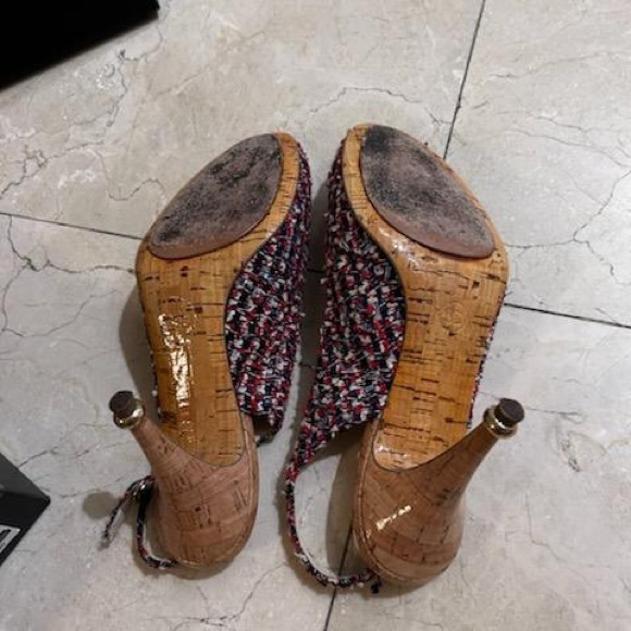 Authentic Chanel Tweed Logo Heels CC Rhinestone Sling Back Pump 39 MSRP $1,075 - Picture 6 of 6